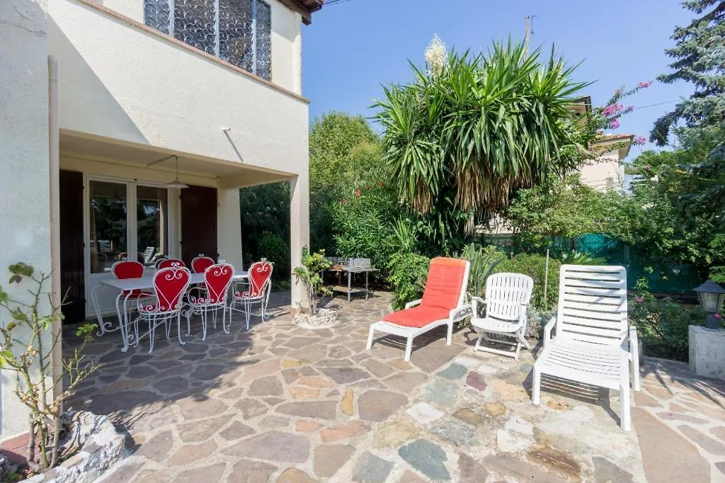 La Fourmi Apartment Cannes 0*,  France